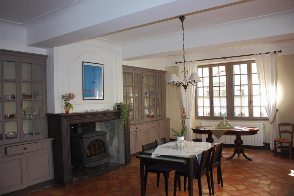 Maison Arriu Bed and Breakfast Montaut  Exteriör bild