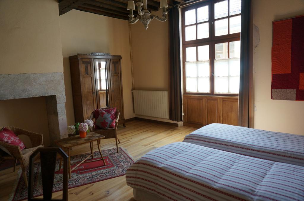 Maison Arriu Bed and Breakfast Montaut  Rum bild